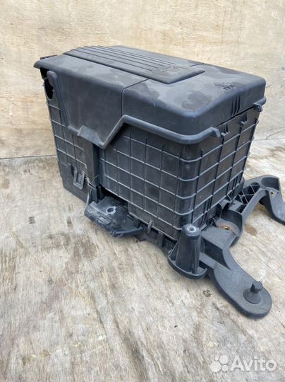 Корпус аккумулятора Audi A3 8P