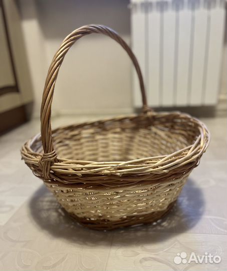Корзина плетеная