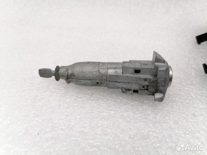 Замок зажигания Skoda Octavia A7 cwva 2019