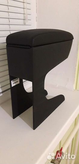 Подлокотник Renault Duster