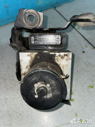 Блок ABS Опель Инсигния 13332550