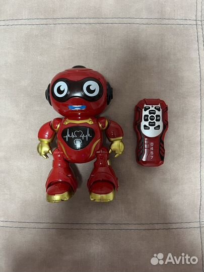 Танцующий робот