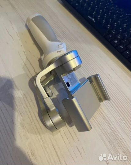 Стабилизатор DJI Osmo Mobile