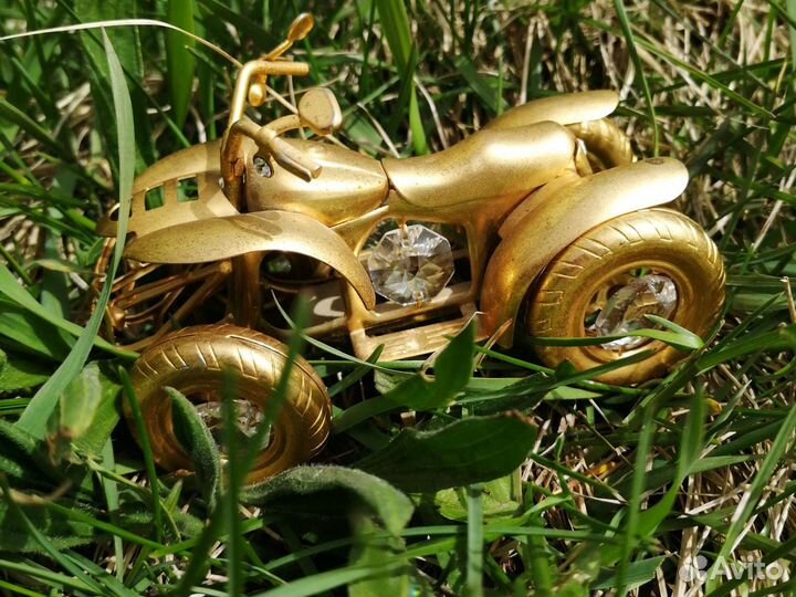 Фигурки с кристаллами сваровски