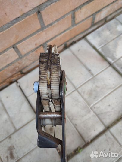 Педаль тормоза Renault Scenic 1