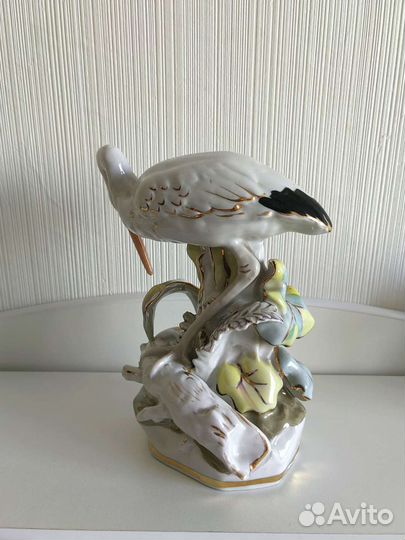Фарфоровая статуэтка Цапля