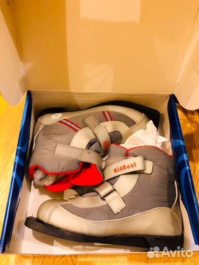 Ботинки лыжные