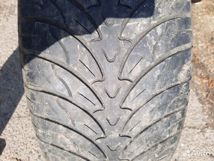 Federal Couragia S/U 285/60 R18