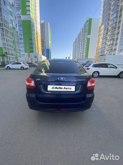 LADA Granta 1.6 МТ, 2015, 130 000 км