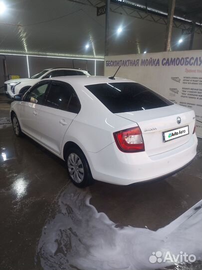 Skoda Rapid 1.6 AT, 2018, 217 000 км