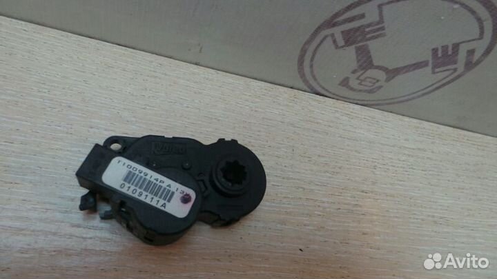 Моторчик привода заслонки печки Peugeot 308 T7 5FS
