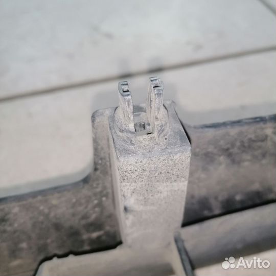 Решетка радиатора subaru impreza GG/GD