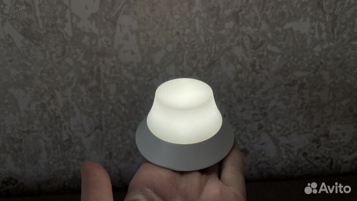 Беспроводное зарядное устройство с ночником