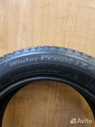 Hankook Winter I'Cept IZ2 215/60 R17