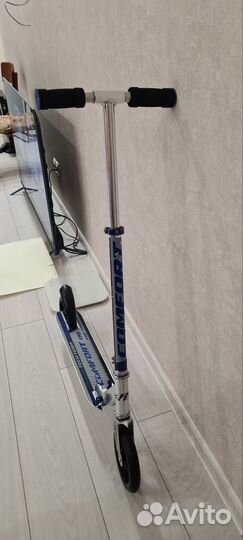 Самокат и скейт