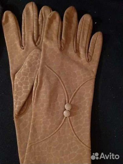Перчатки женские кожаные и тканевые