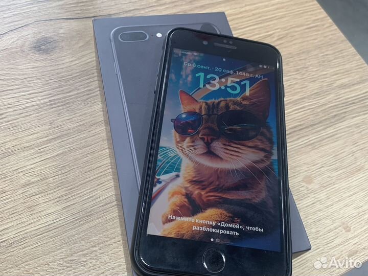 Телефон iPhone 8 plus