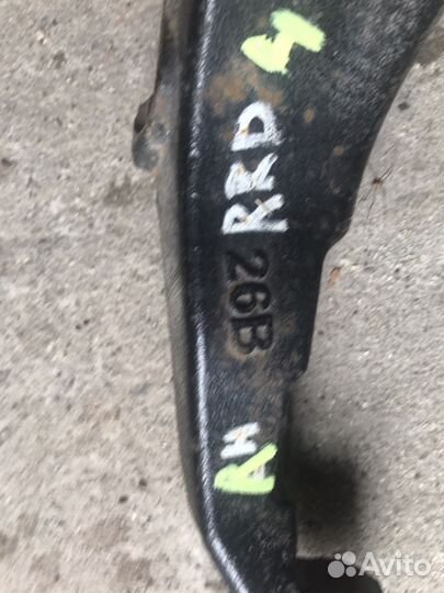 Поворотный кулак левый для Land Rover Discovery 4