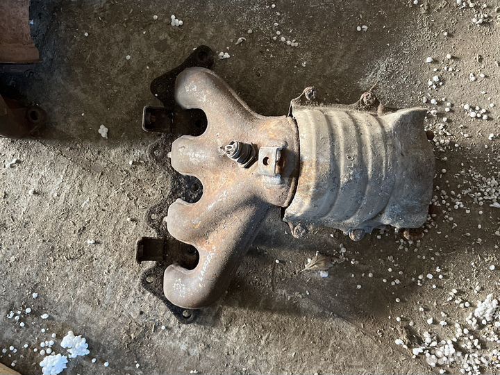 Коллектор передний Lancer Mitsubishi 9 ix