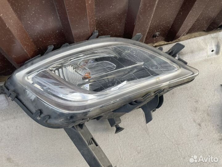 Фара противотуманная правая opel astra j дефект