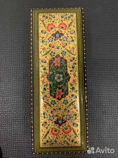 Деревянная шкатулка для украшений