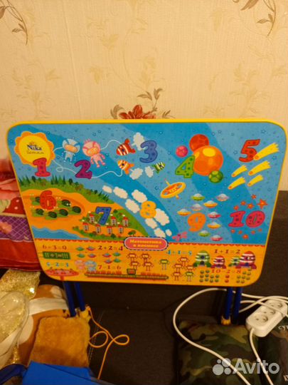 Продам детский стул и столик