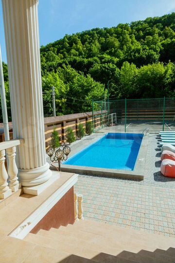 Дом 620 м² на участке 20 сот.