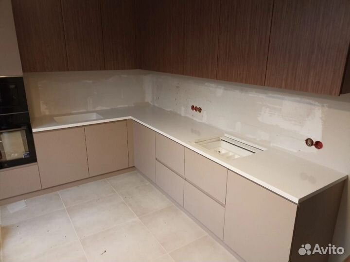 Столешница в кухню из искусственного камня
