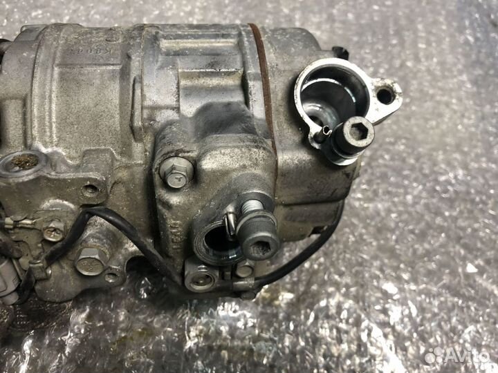 Компрессор кондиционера BMW 5 7 F01 F02 F10 N63