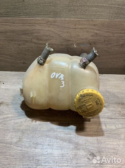 Расширительный бачок Опель Вектра B