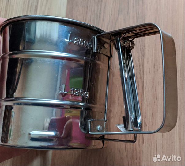 Кружка сито для просеивания муки б/у нужен ремонт