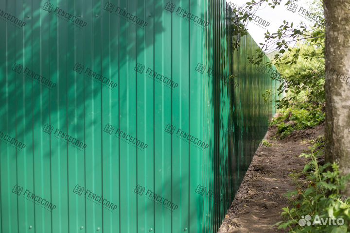 Забор из профлиста для дачи 1.8 м. 0.45 мм. C8