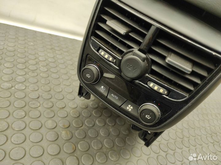 Подлокотник Peugeot 508 W2 EP6CDT 1.6 THP 5F02