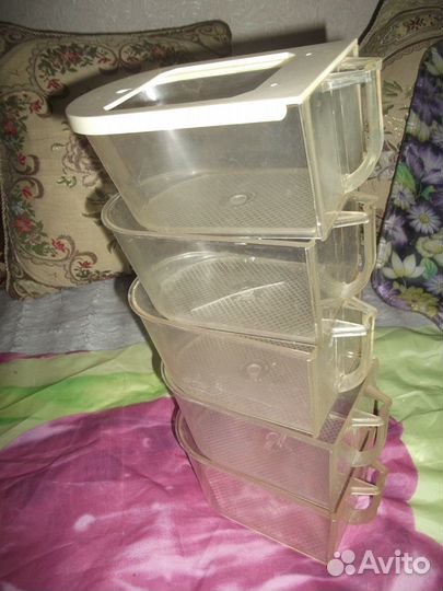 Контейнеры разные пищевые