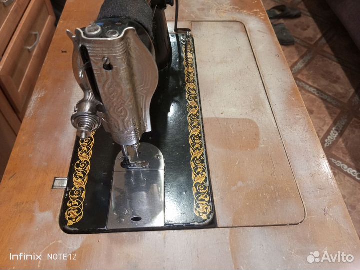 Швейная машинка