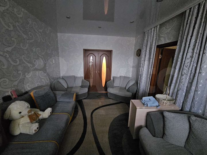 3-к. квартира, 74 м², 3/9 эт.