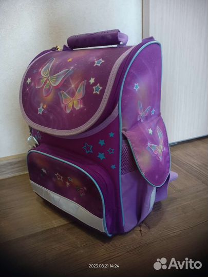 Рюкзак школьный
