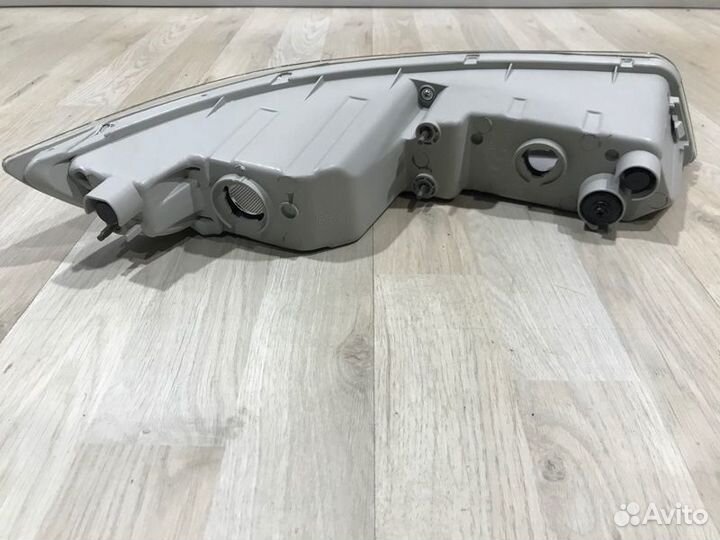 Фара противотуманная птф Туманка Nissan almera cla