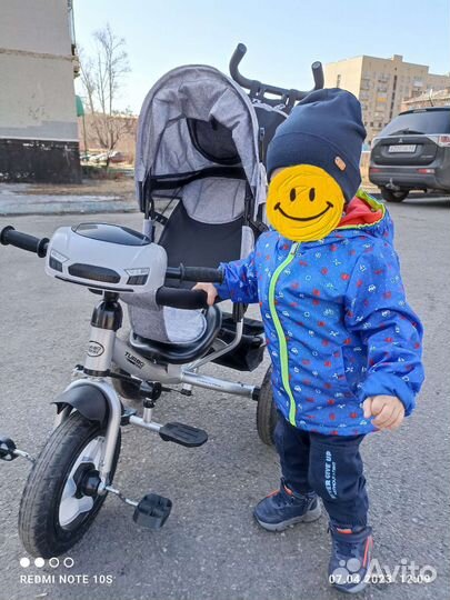 Трехколесный велосипед с родительской ручкой