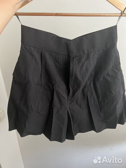 Шорты Классичечкие на высокой талии zara