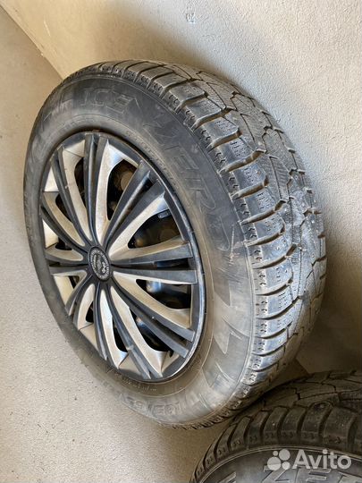 Pirelli Ice Zero 185/65 R15