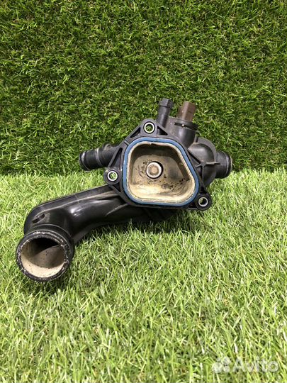 Корпус термостата Peugeot 308