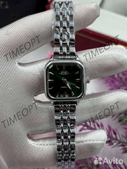 Часы наручные женские