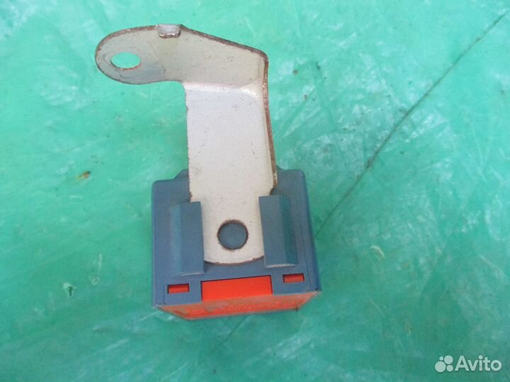 Крузер 100 реле заднего дворника