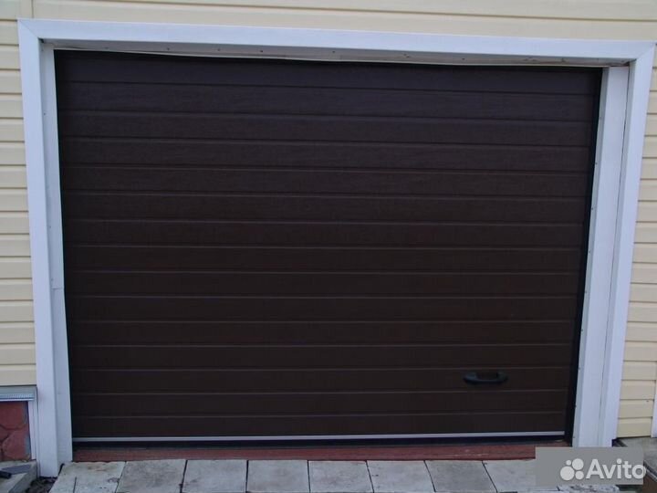 Секционные ворота Алютех 3000*2450