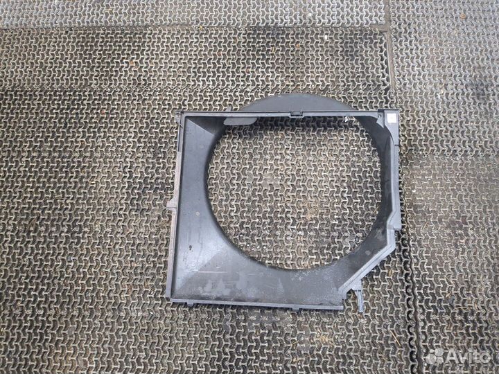 Кожух вентилятора радиатора BMW 3 E46, 1998