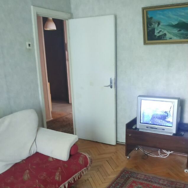 2-к. квартира, 40 м², 3/12 эт.