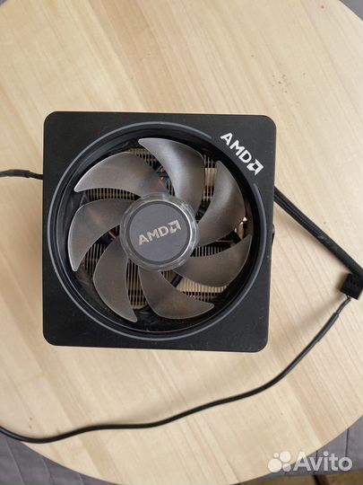 Кулер процеccорный AMD Wraith Prism