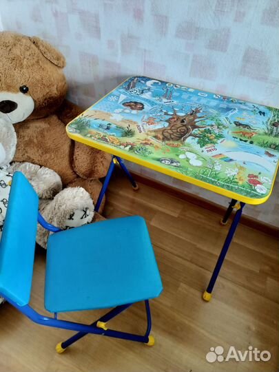 Детский стол и стул
