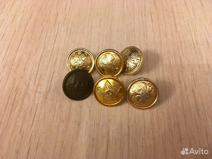 Петлицы, кокарды